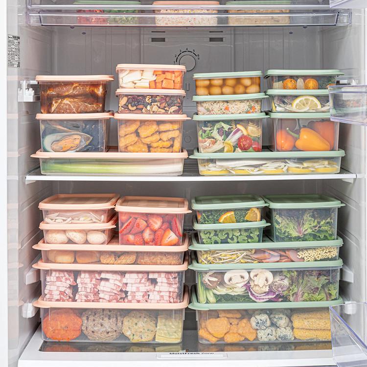 Meal Prep Boxen im Kühlschrank