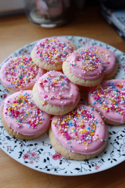 13. Backen Rezepte Crumble Cookies mit Apfelwürfeln und Zimtstreuseln