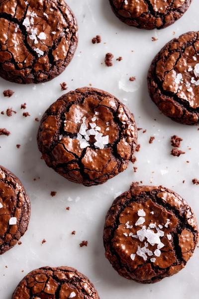 4. Einfache Rezepte Backen Cookies mit Zitronenabrieb und Mohnsprenkeln