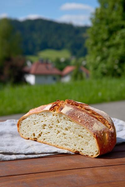 6. Knuspriges Sauerteig-Fladenbrot auf dem Blech mit for brot backen rezepte schnell sauerteig ideas