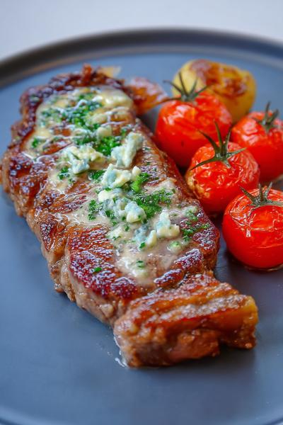 14. Lammragout mit Kartoffeln in Rezepte mit Fleisch und Kartoffeln mit Rosmarin und Ofentomaten