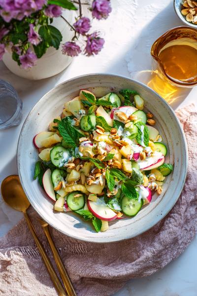 15. Kartoffel-Nudel-Salat mit Apfel und Joghurt-Dressing
