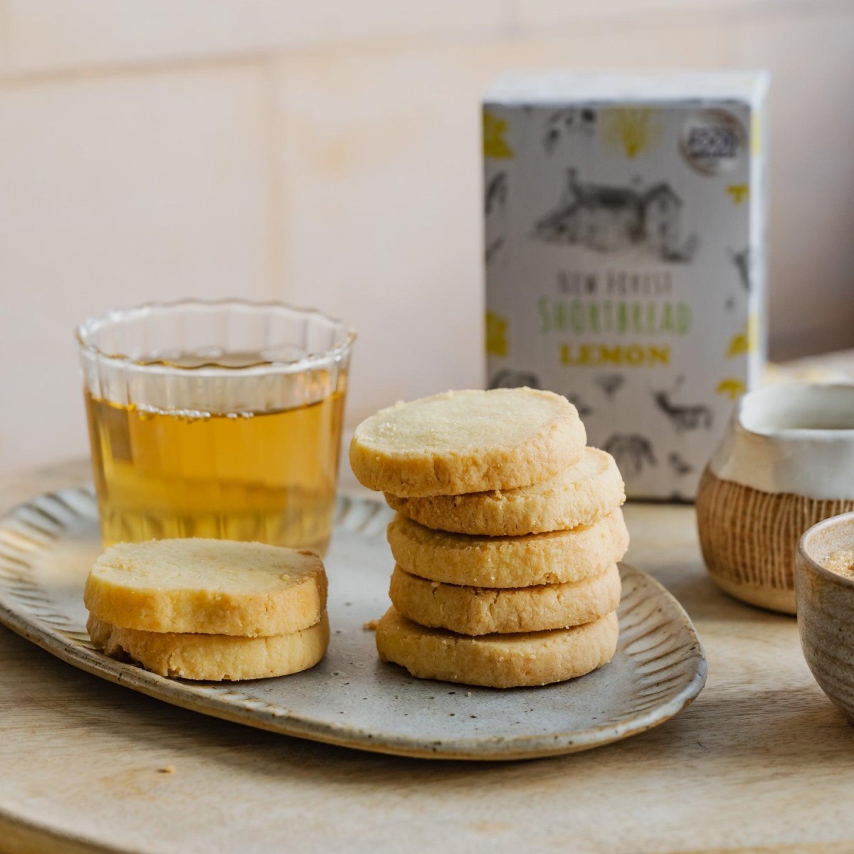 Zitronen Shortbread servieren