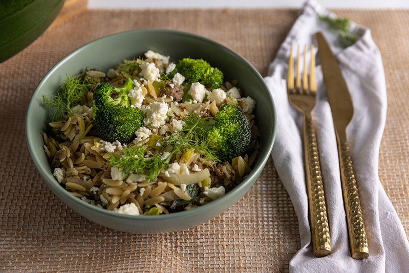 One Pot Kritharaki mit Brokkoli einfach zubereiten